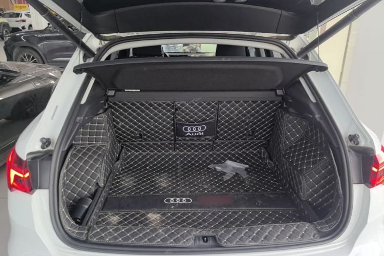 Used Audi Q3 2021 35 TFSI Progressive Dynamic Edition Trunk