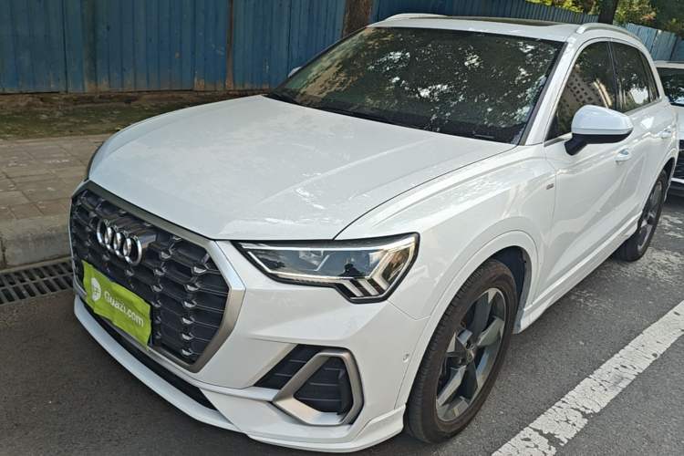 Audi Q3 2021 35 TFSI Fashion Dynamic Model مستعملة Guazi used car, China used car export, Used car for sale, Used cars, Cheapest cars for sale