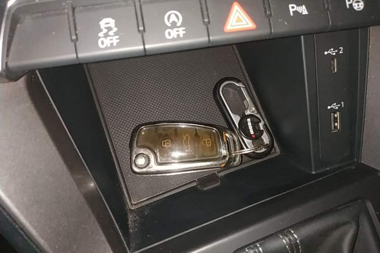 Used Audi Q3 2021 35 TFSI Fashion Dynamic Model Vehicle Key