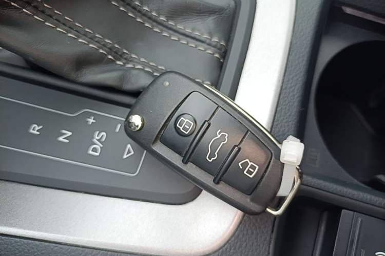 Used Audi Q3 2021 35 TFSI Progressive Dynamic Edition Vehicle Key