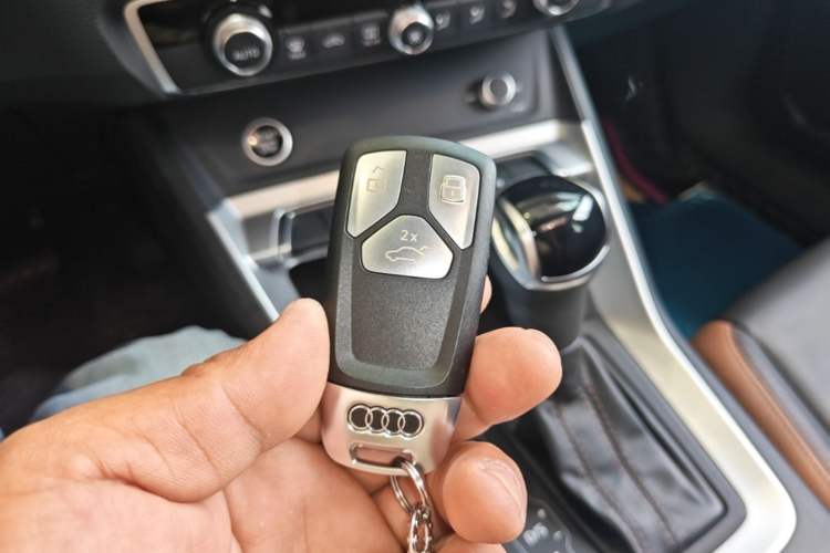 Used Audi Q3 2021 35 TFSI Fashionable and Elegant Model Vehicle Key