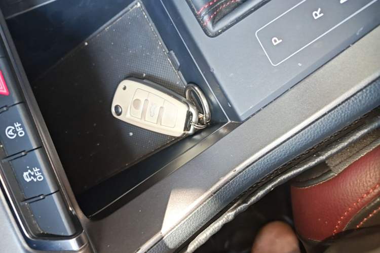 Used Audi Q3 2021 35 TFSI Fashionable and Elegant Model Vehicle Key
