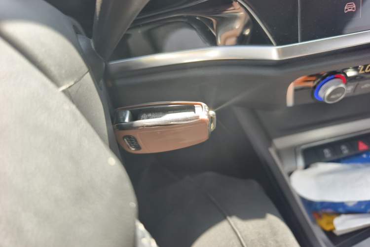 Used Audi Q3 2021 35 TFSI Progressive Dynamic Edition Vehicle Key