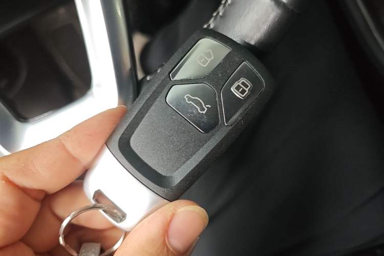 Used Audi Q3 2021 35 TFSI Progressive Dynamic Edition Vehicle Key
