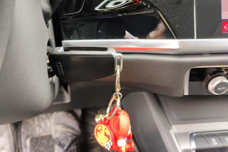 Used Audi Q3 2021 35 TFSI Progressive Dynamic Edition Vehicle Key
