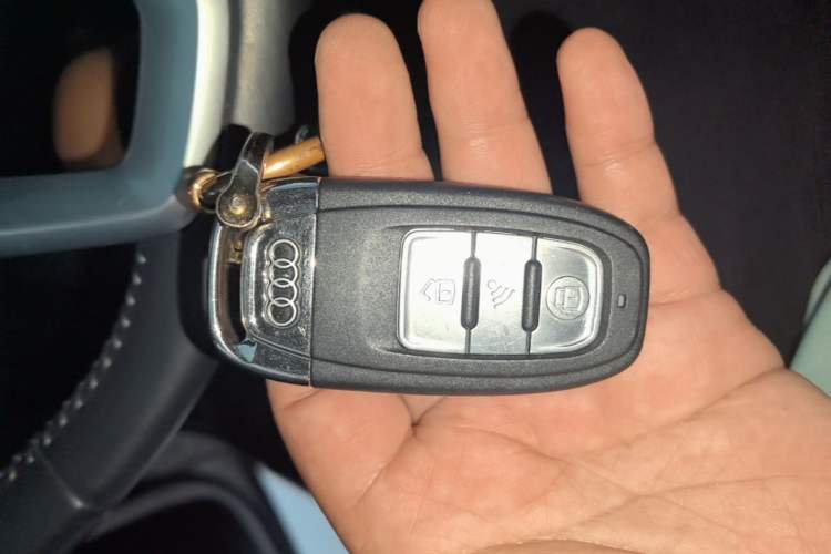 Used Audi Q3 2021 35 TFSI Progressive Dynamic Edition Vehicle Key
