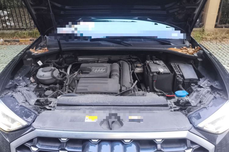 Used Audi Q3 2022 35 TFSI Fashion Dynamic Model Engine Bay
