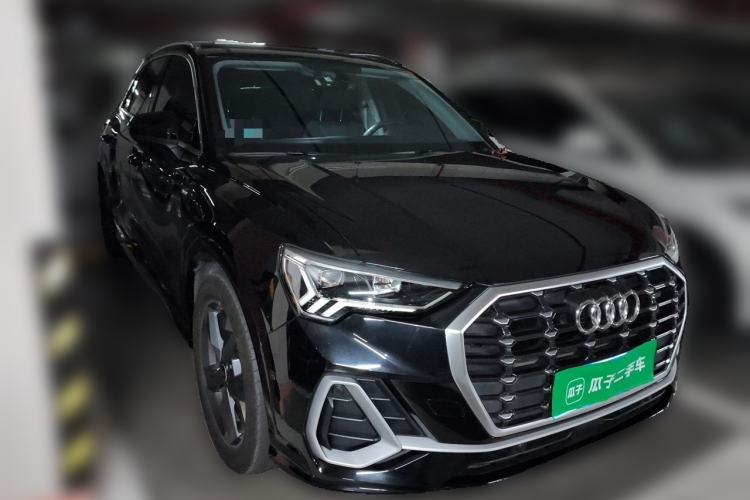 Used Audi Q3 2022 35 TFSI Fashion Dynamic Model Front Right 45 Deg