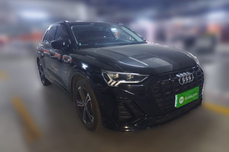 Used Audi Q3 2022 35 TFSI Fashion Dynamic Model Front Right 45 Deg