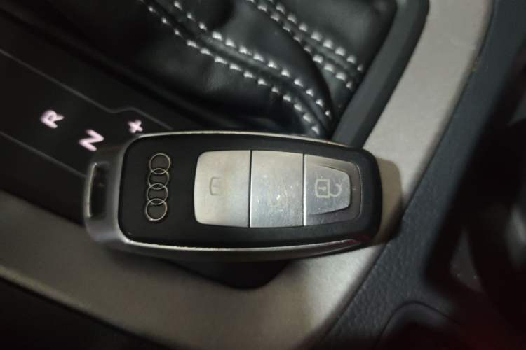 Used Audi Q3 2022 40 TFSI Fashion Dynamic Model Interior 1