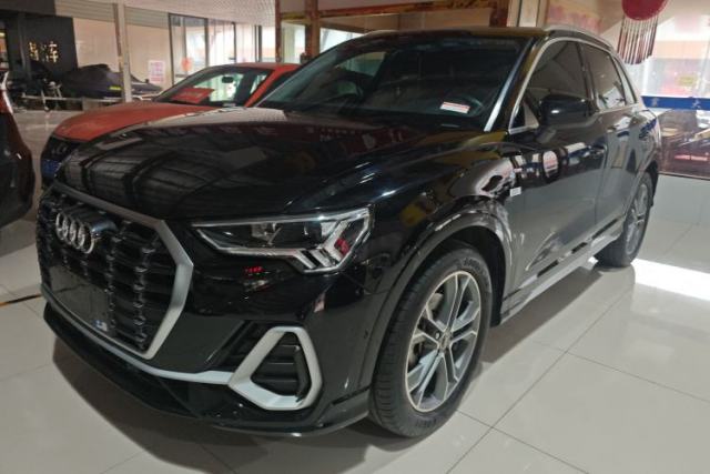 Used Audi Q3 2022 40 TFSI Fashion Dynamic Model