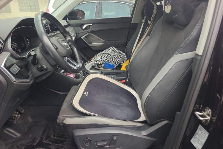 Used Audi Q3 2022 35 TFSI Progressive Dynamic Edition Left Front Seat