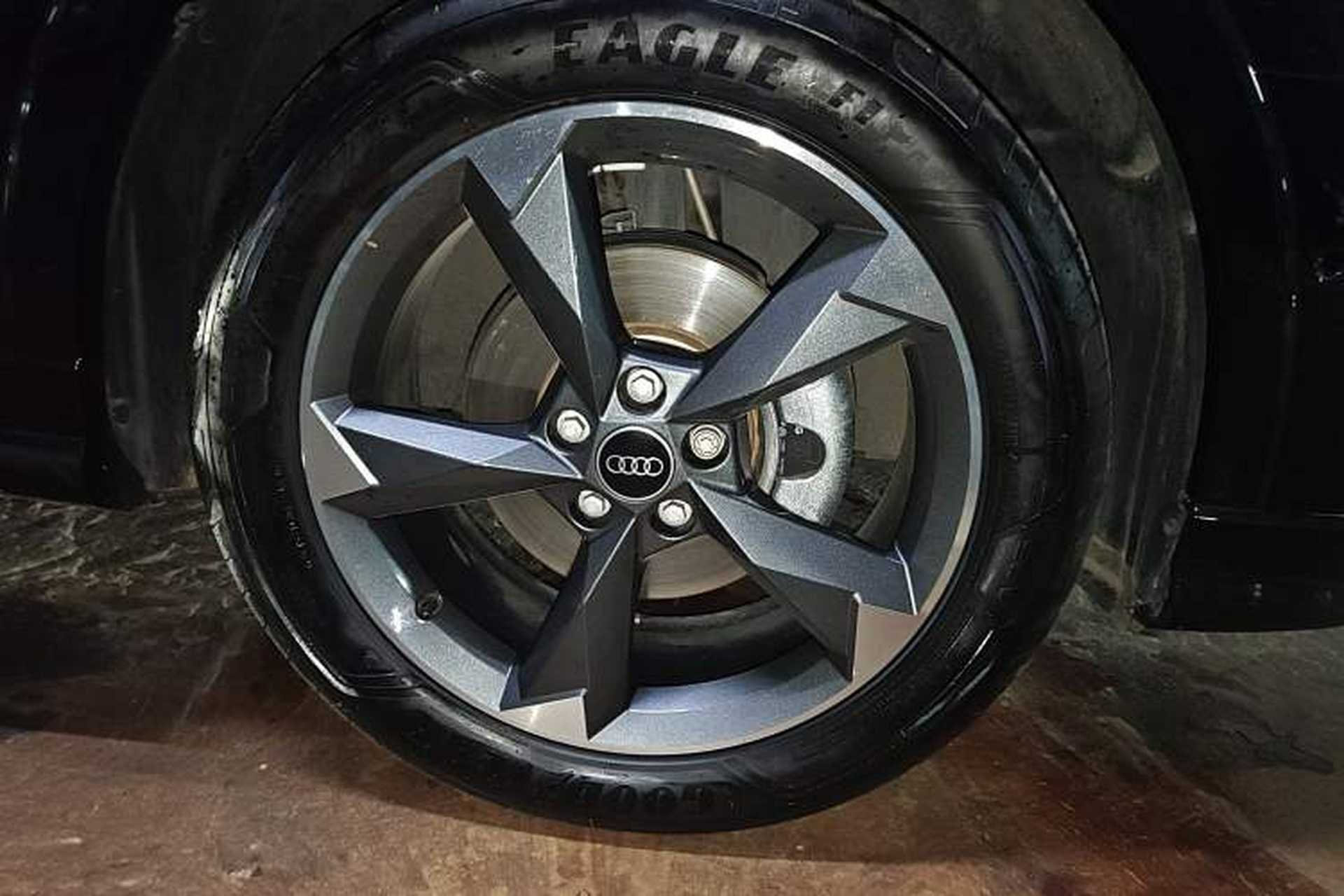 Used Audi Q3 2022 35 TFSI Fashion Dynamic Model Right Front Wheel Hub