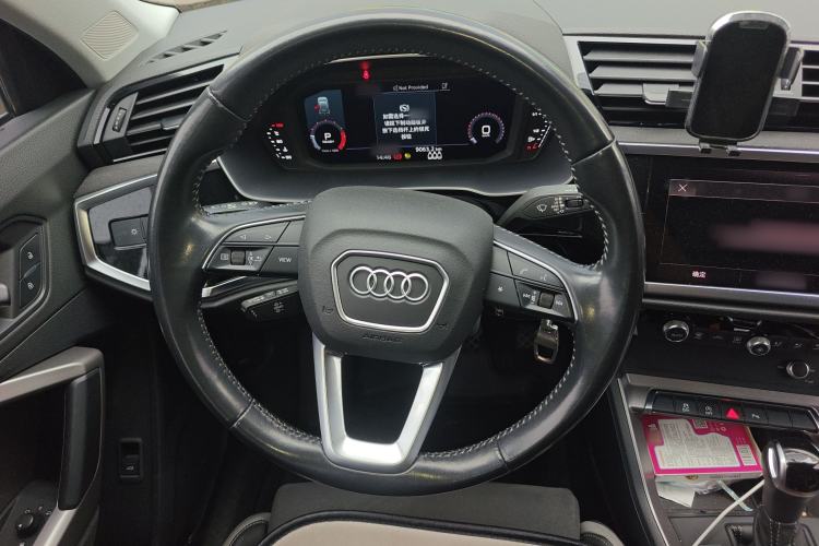 Used Audi Q3 2022 35 TFSI Progressive Dynamic Edition Steering Wheel