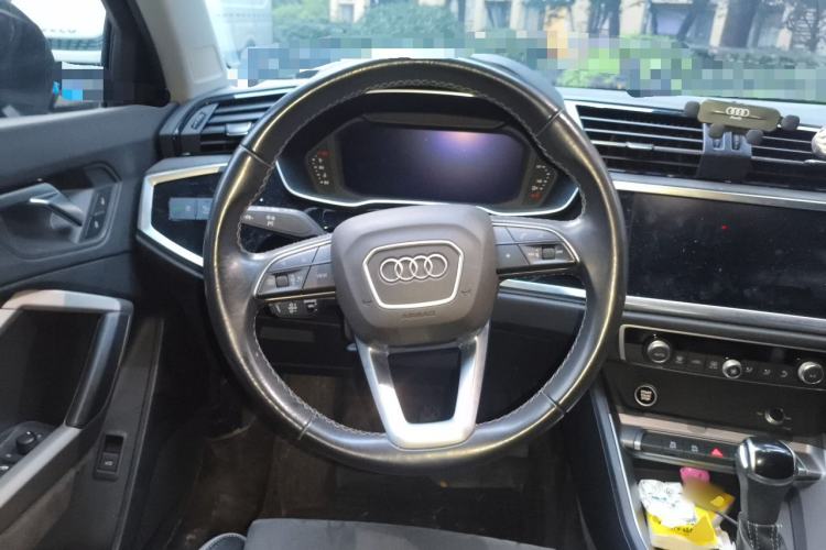 Used Audi Q3 2022 35 TFSI Fashion Dynamic Model Steering Wheel