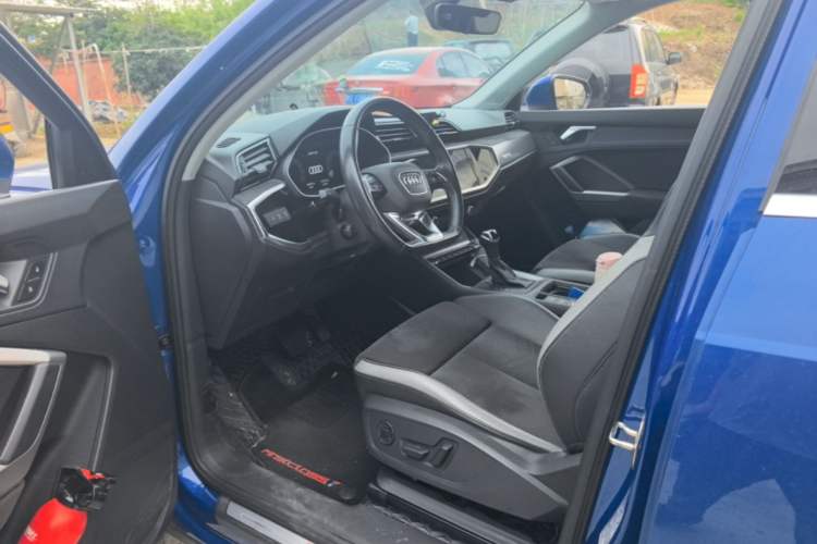 Used Audi Q3 2022 35 TFSI Fashion Dynamic Model Driver Seat