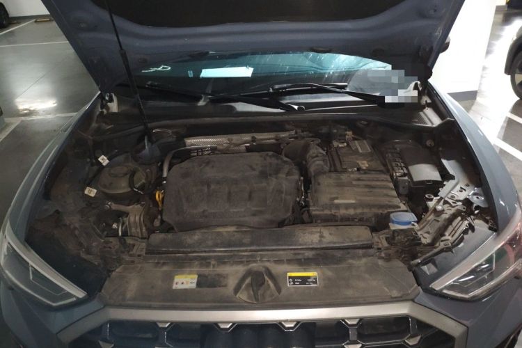 Used Audi Q3 2022 40 TFSI RS Package Performance Model Engine Bay