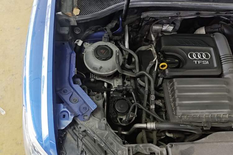 Used Audi Q3 2022 35 TFSI Progressive Dynamic Edition Engine Bay Right