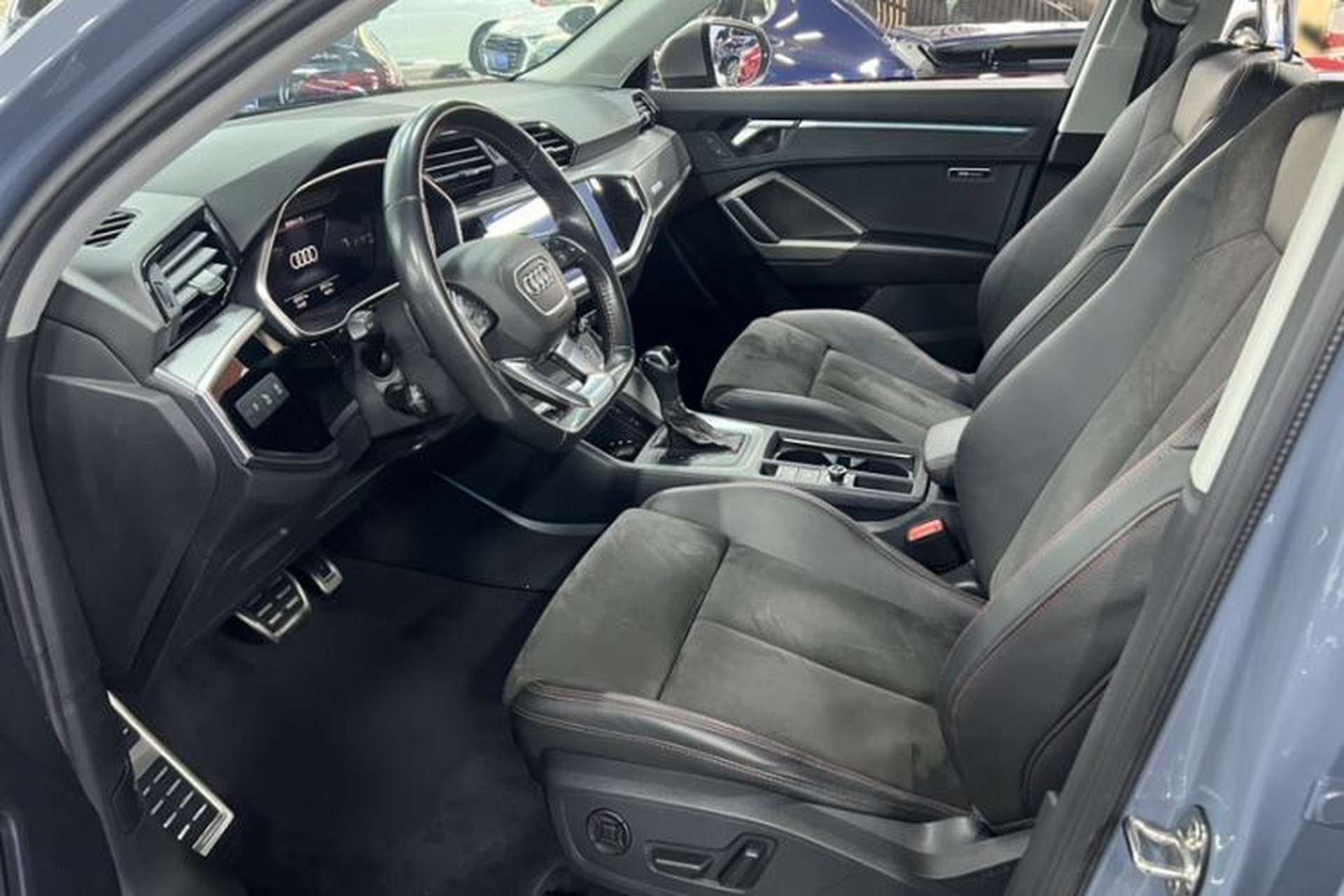 Used Audi Q3 2022 40 TFSI RS Package Performance Model Interior 2