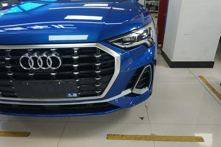 Used Audi Q3 2022 45 TFSI quattro Fashion Dynamic Model Left Front Headlight