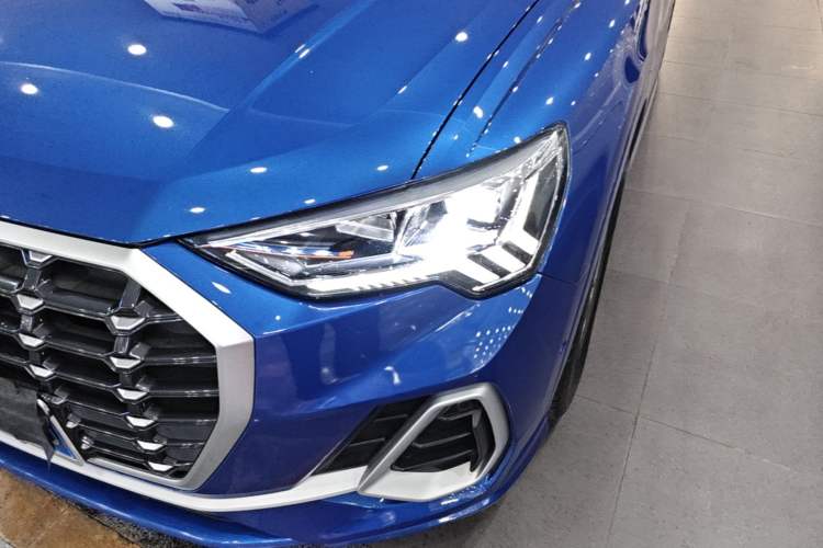 Used Audi Q3 2022 40 TFSI Fashion Dynamic Model Left Front Headlight