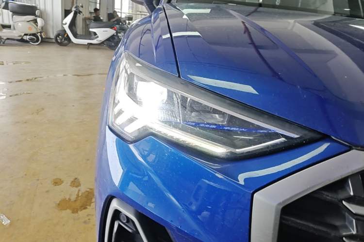 Used Audi Q3 2022 35 TFSI Progressive Dynamic Edition Right Front Headlight