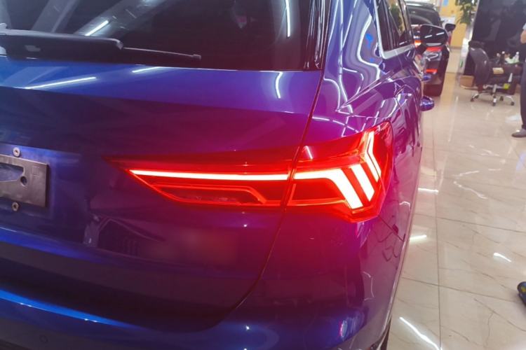 Used Audi Q3 2022 35 TFSI Fashionable and Elegant Model Right Rear Taillight