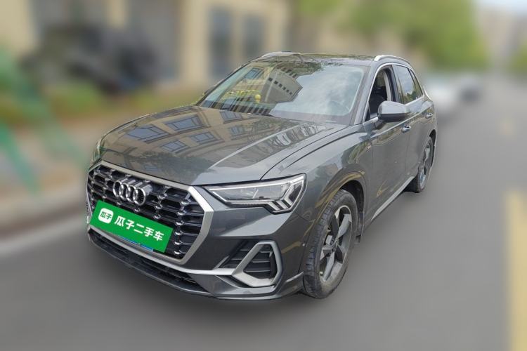 Used Audi Q3 2022 35 TFSI Fashion Dynamic Model Guazi used car, China used car export, Used car for sale, Used cars, Cheapest cars for sale