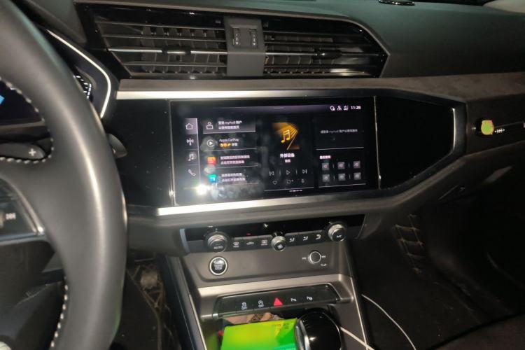 Used Audi Q3 2022 35 TFSI Fashion Dynamic Model Audio And AC Panel