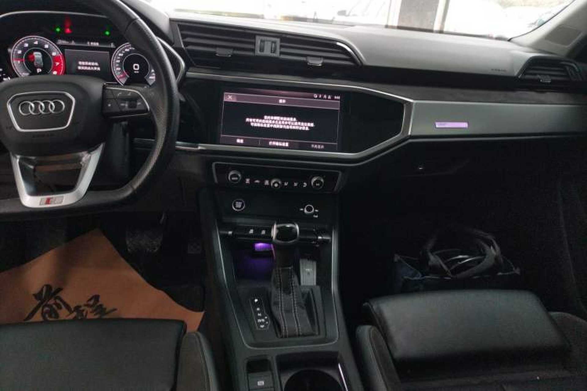 Used Audi Q3 2022 40 TFSI Fashion Dynamic Model Audio And AC Panel