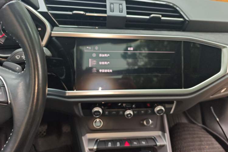 Used Audi Q3 2022 35 TFSI Fashion Dynamic Model Audio And AC Panel