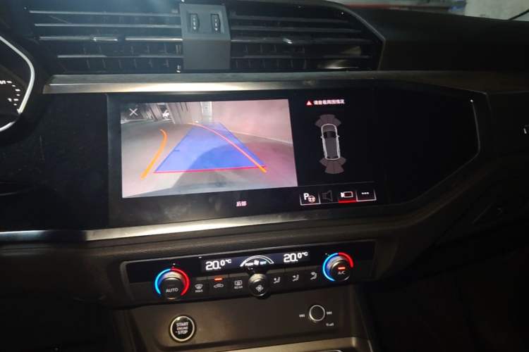 Used Audi Q3 2022 35 TFSI Fashion Dynamic Model Audio And AC Panel