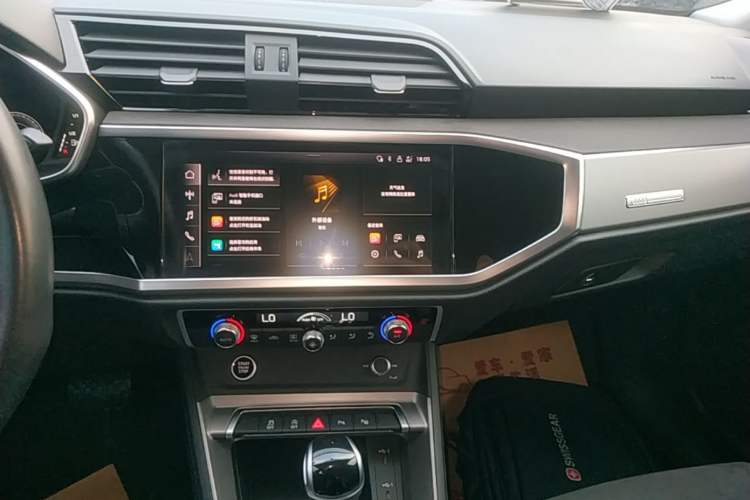 Used Audi Q3 2022 35 TFSI Fashion Dynamic Model Audio And AC Panel
