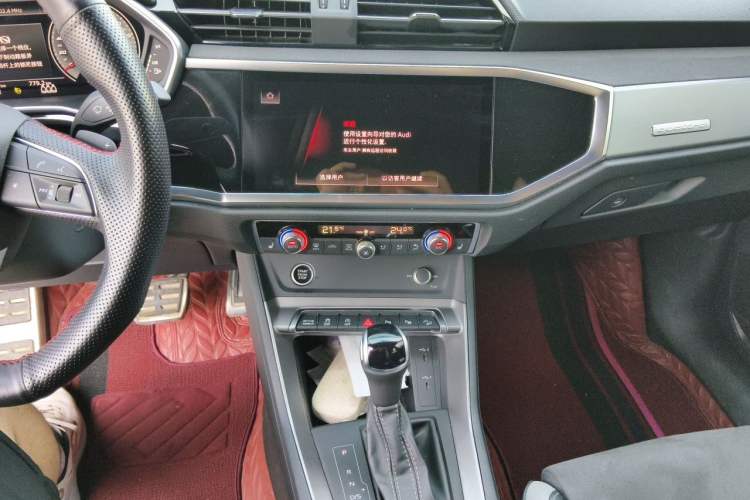 Used Audi Q3 2022 45 TFSI quattro Fashion Dynamic Model Audio And AC Panel