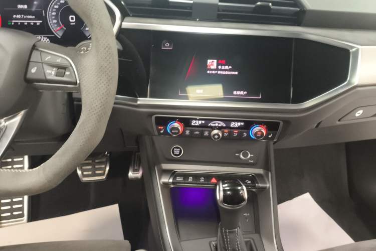 Used Audi Q3 2022 45 TFSI quattro Fashion Dynamic Model Audio And AC Panel