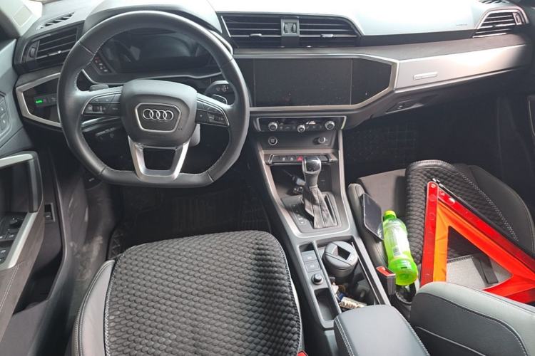 Used Audi Q3 2022 35 TFSI Fashion Dynamic Model Center Console
