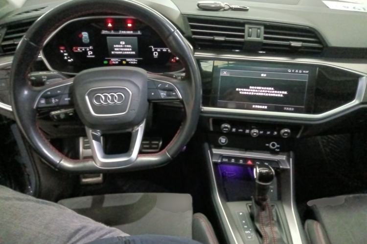 Used Audi Q3 2022 40 TFSI RS Package Performance Model Center Console