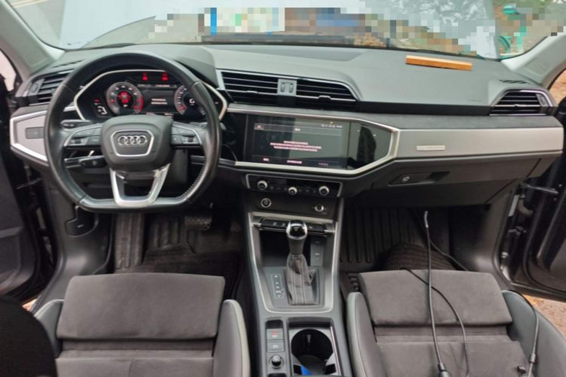Used Audi Q3 2022 35 TFSI Fashion Dynamic Model Center Console