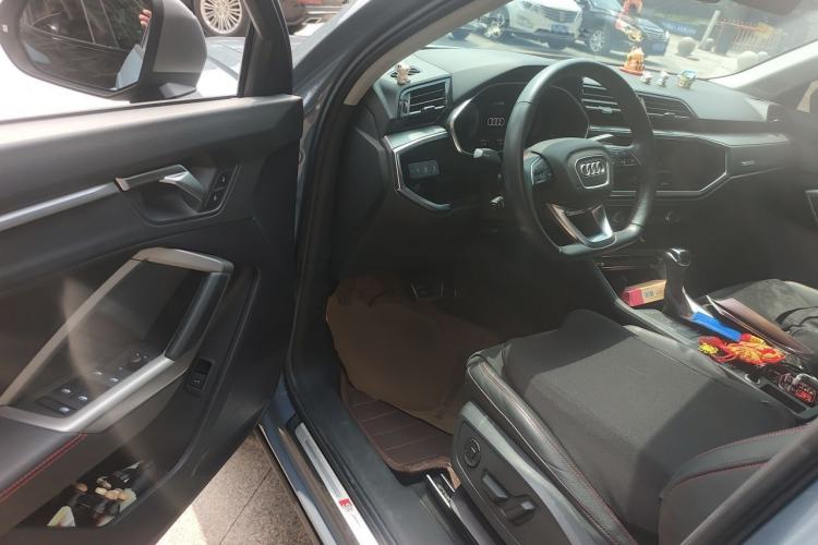 Used Audi Q3 2022 40 TFSI RS Package Performance Model Driver Seat