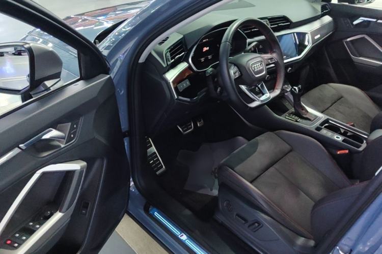 Used Audi Q3 2022 40 TFSI RS Package Performance Model Driver Seat