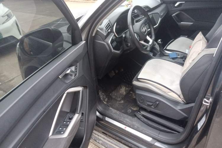 Used Audi Q3 2022 35 TFSI Fashion Dynamic Model Driver Seat