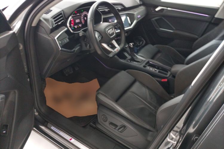 Used Audi Q3 2022 40 TFSI Fashion Dynamic Model Driver Seat