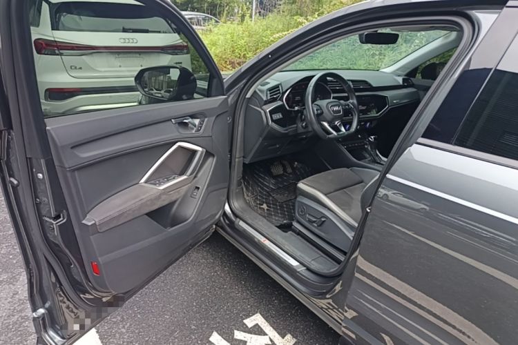 Used Audi Q3 2022 35 TFSI Fashion Dynamic Model Driver Seat