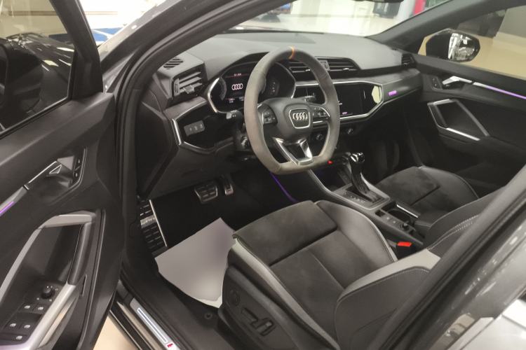 Used Audi Q3 2022 45 TFSI quattro Fashion Dynamic Model Driver Seat