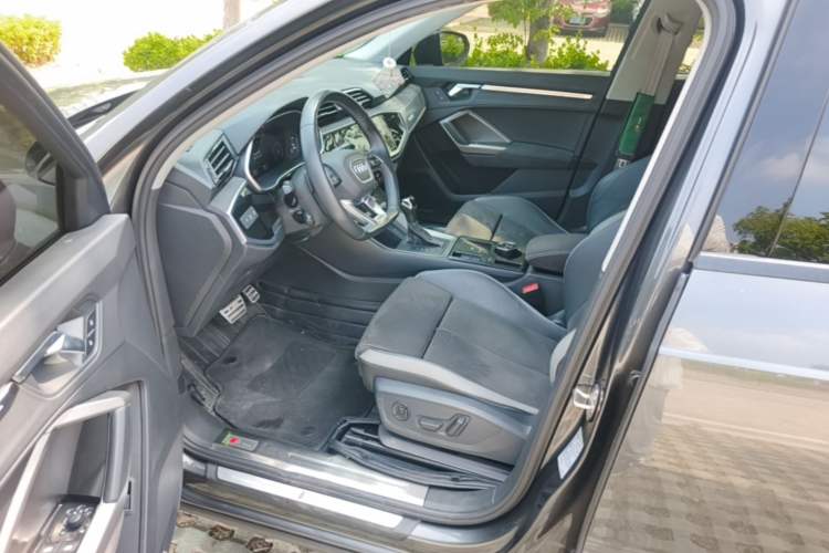 Used Audi Q3 2022 35 TFSI Fashion Dynamic Model Driver Seat