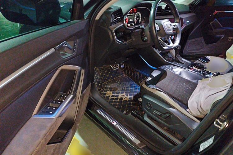 Used Audi Q3 2022 40 TFSI Fashion Dynamic Model Driver Seat
