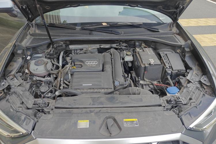 Used Audi Q3 2022 35 TFSI Fashion Dynamic Model Engine Bay