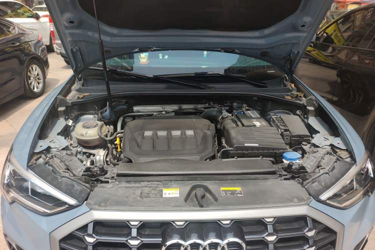 Used Audi Q3 2022 40 TFSI RS Package Performance Model Engine Bay