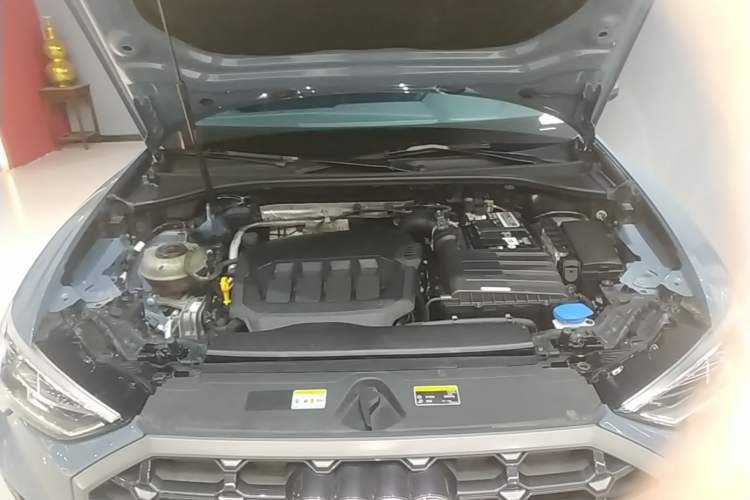 Used Audi Q3 2022 40 TFSI RS Package Performance Model Engine Bay