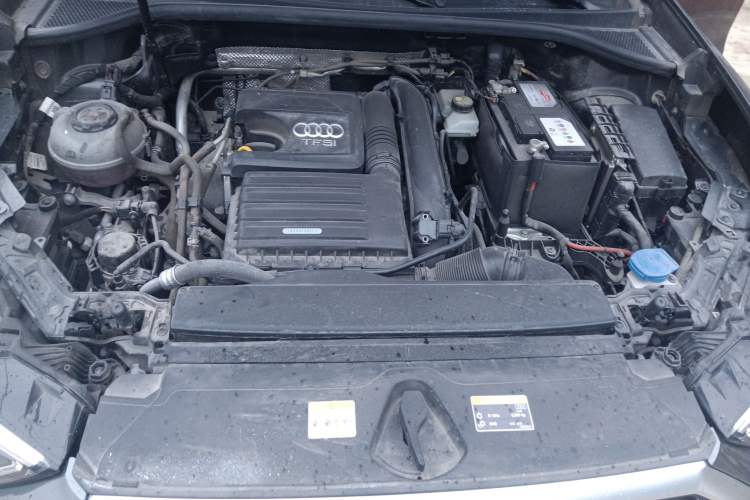 Used Audi Q3 2022 35 TFSI Fashion Dynamic Model Engine Bay